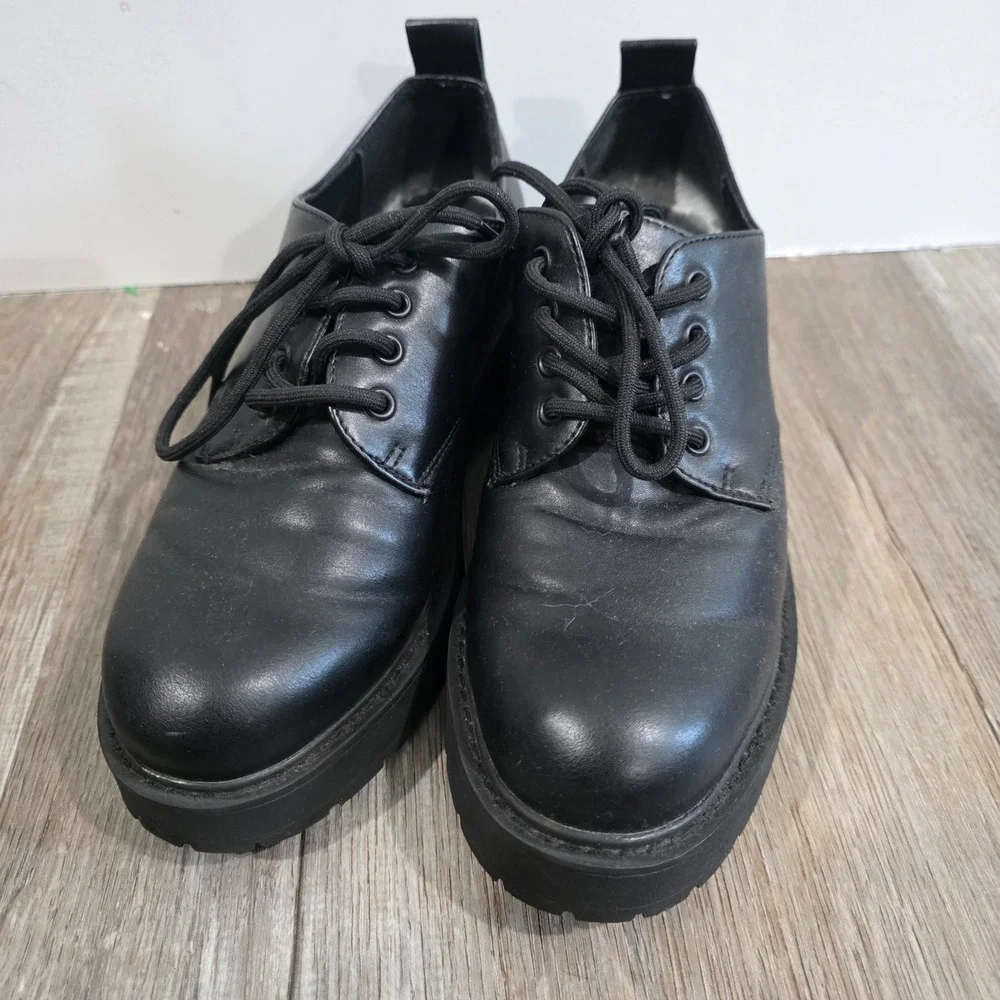 Madden Girl Womens Lug Sole Shoes Size 8.5 Black Whimsigoth Platform Chunky